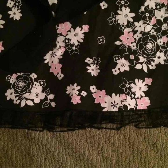 Ruby Rox size 3 sundress pink black floral - Picture 4 of 4